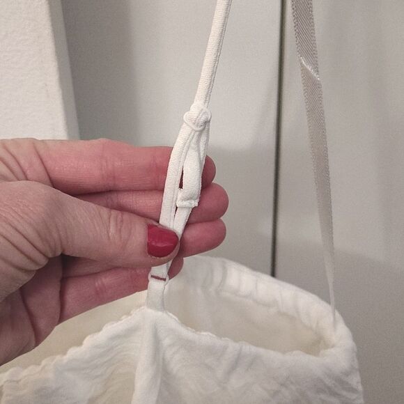 Monteau LA White Ruffle Tier Sleeveless Cami Tank Top Size XL NWT - Picture 7 of 11